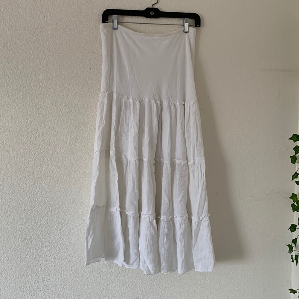 white maxi skirt